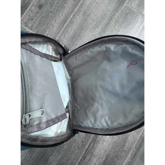 Dakine COSMO 6.5L BACKPACK  Minu Backpack in Emerald Tropic - Picture 6 of 6